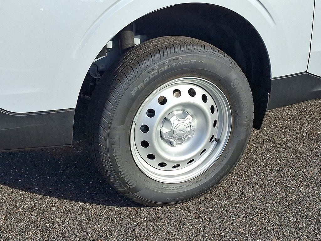 2025 Ford Maverick XL photo 4