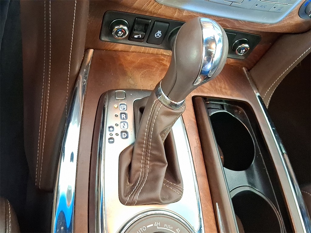 2015 Infiniti QX80 Limited photo 19