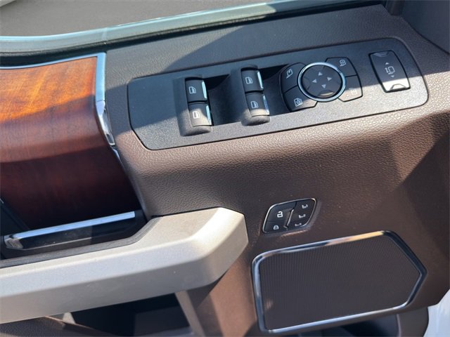 2021 Ford F-250 XL King Ranch photo 12