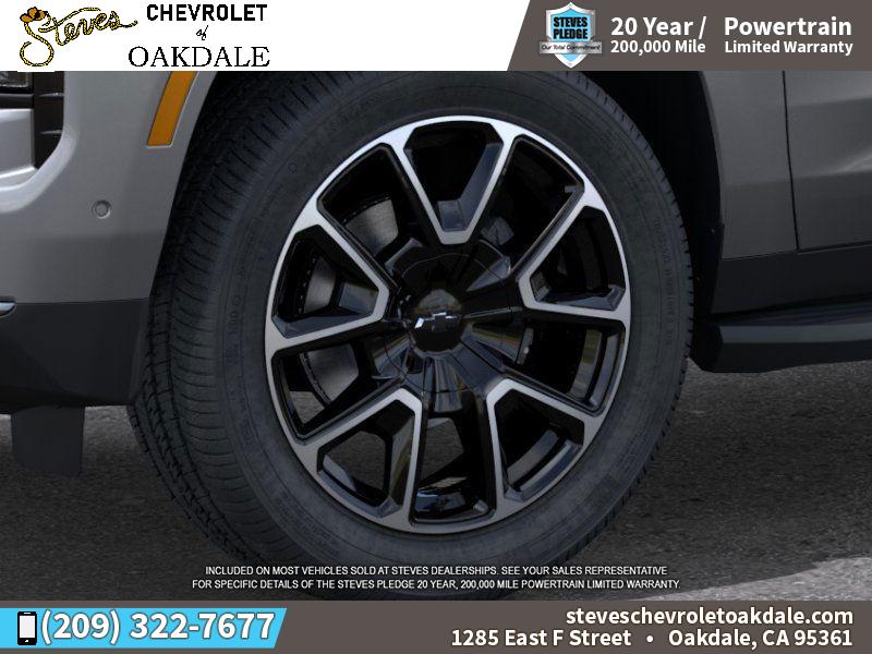 2026 Chevrolet Suburban RST photo 6