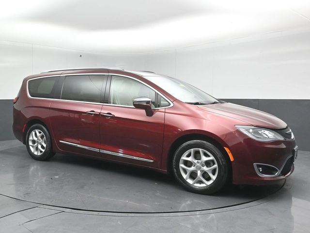 2020 CHRYSLER PACIFICA - Image 1