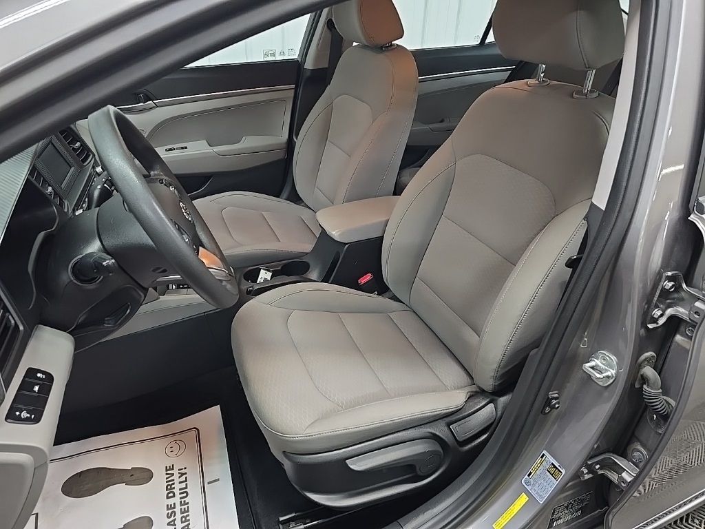 2020 Hyundai Elantra SE photo 28