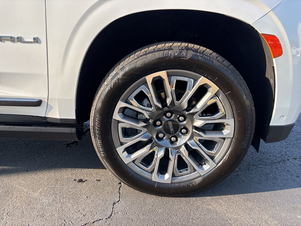 2023 Gmc Yukon Denali Ultimate photo 11