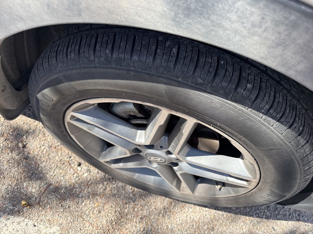 2017 Hyundai Santa Fe Limited Ultimate photo 4