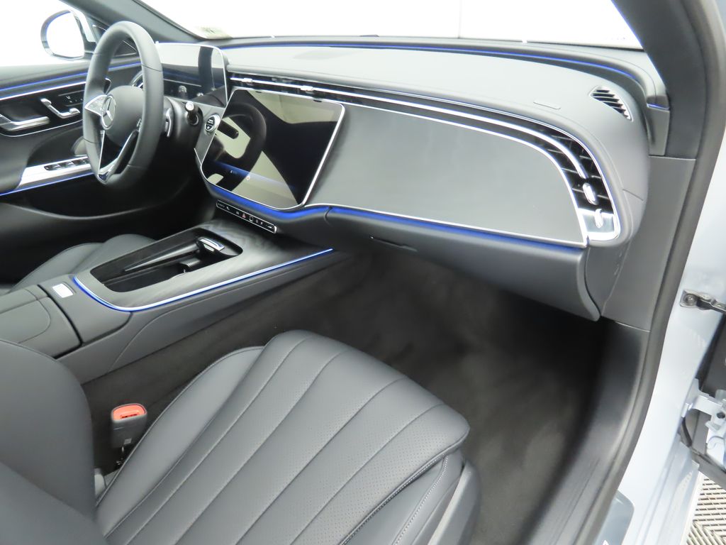 2026 Mercedes Benz E 350 4MATIC photo 17