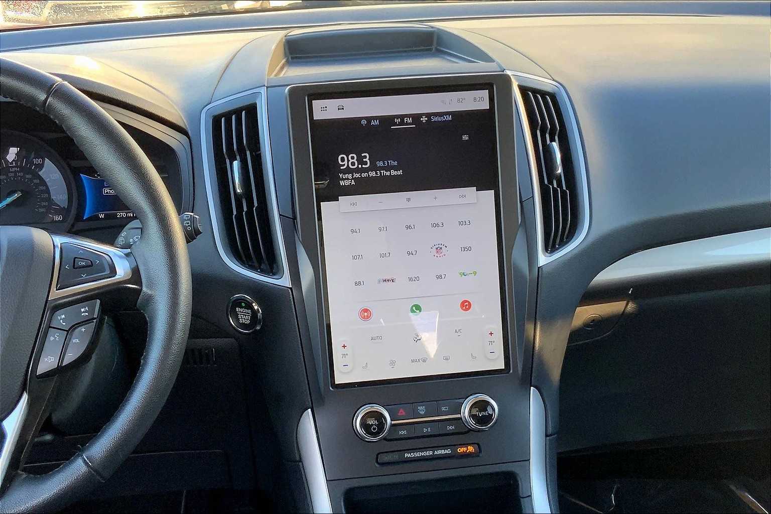2024 Ford Edge SEL photo 6