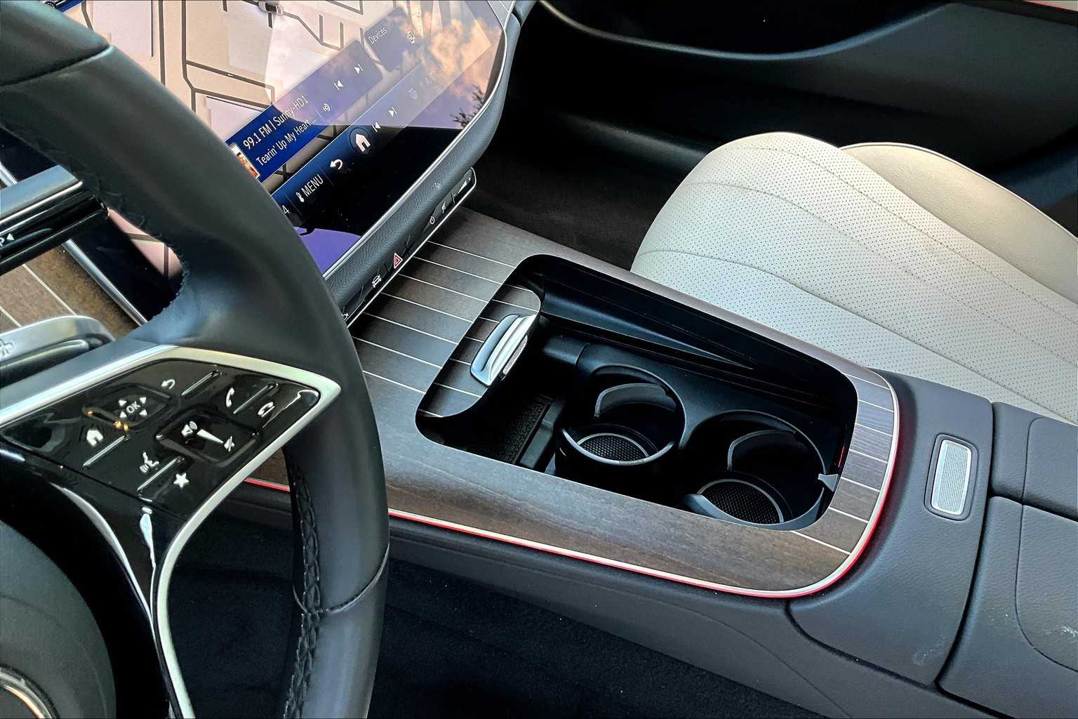2025 Mercedes Benz E 350 4MATIC photo 15
