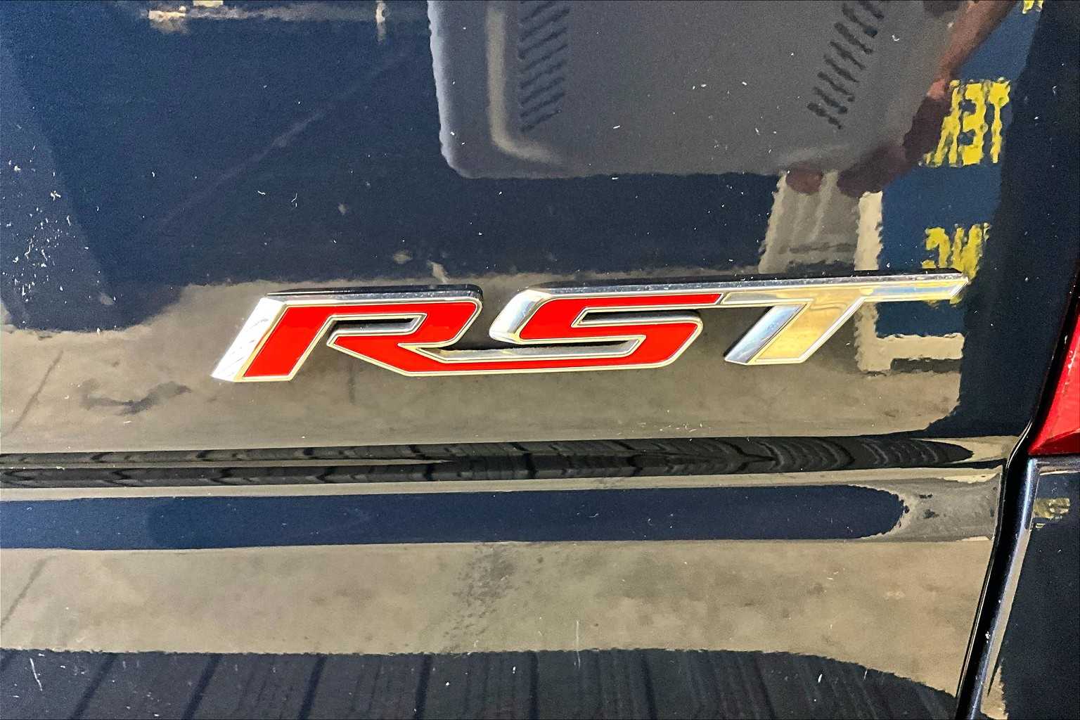 2022 Chevrolet Silverado 1500 RST photo 28