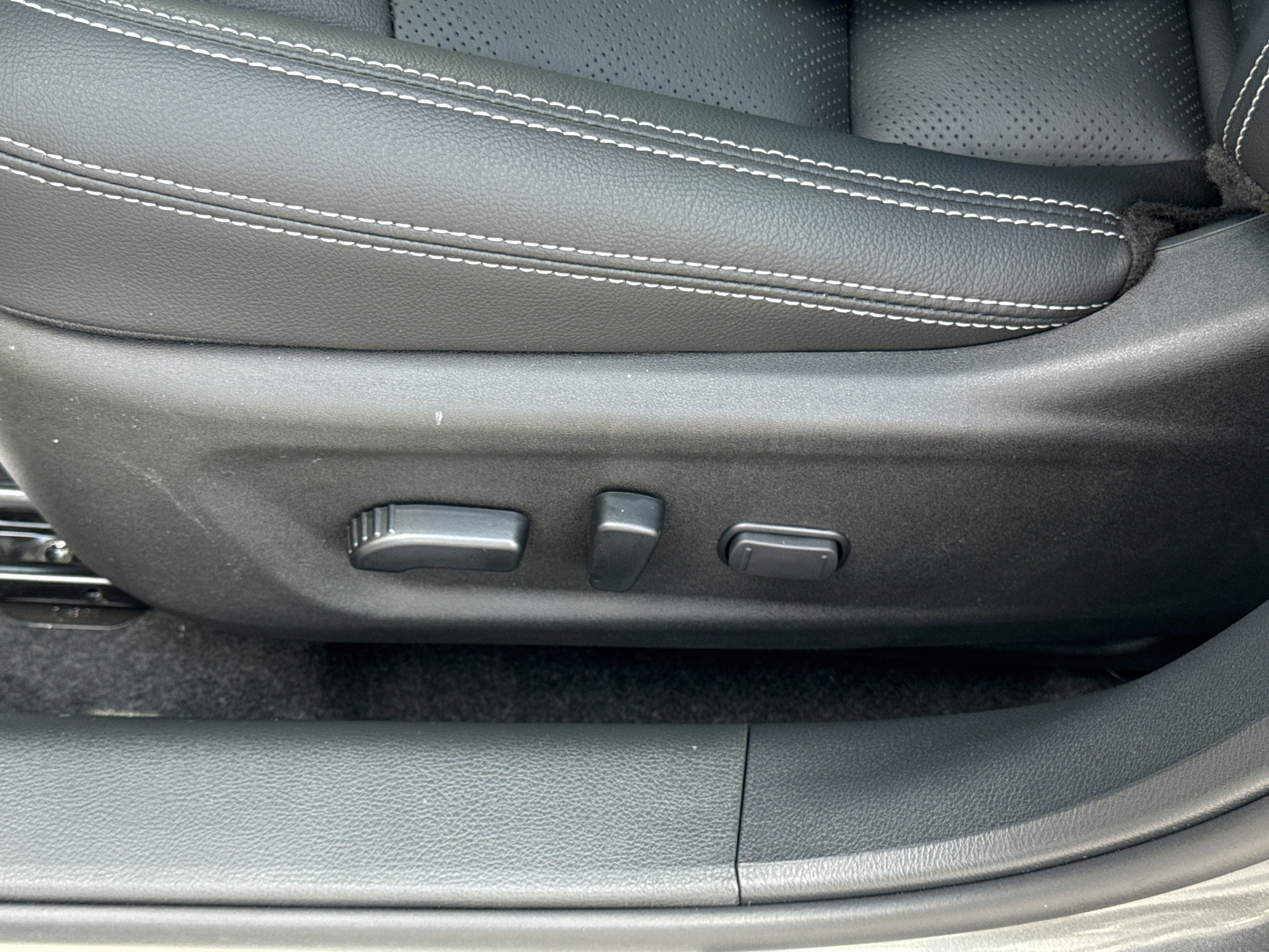 2025 Nissan Altima 2.5 SL photo 10