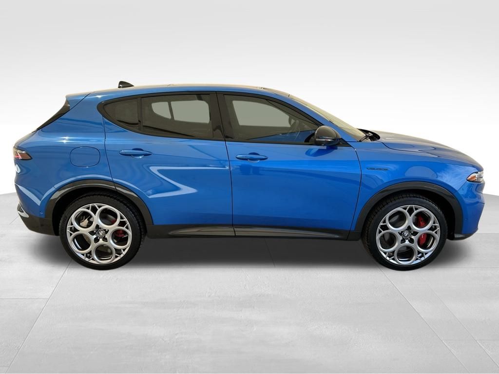 2024 Alfa Romeo Tonale Veloce photo 3