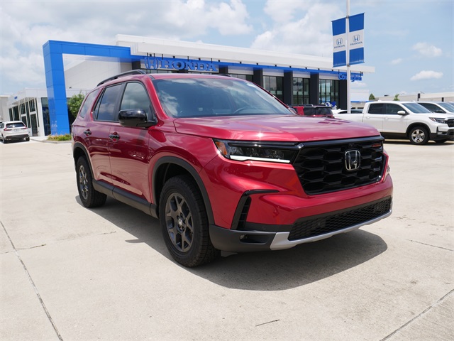 2025 Honda Pilot TrailSport's photo