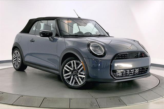 2026 MINI Convertible S's photo