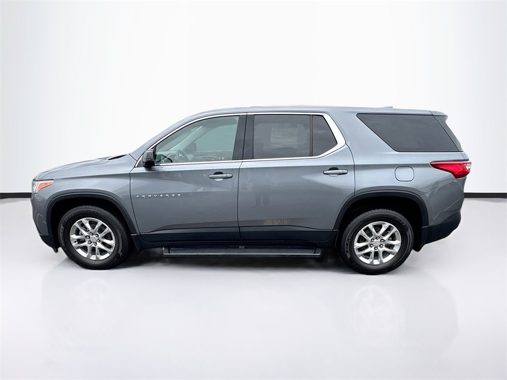 2021 Chevrolet Traverse LS photo 4