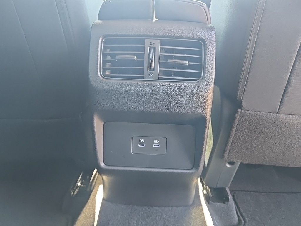 2026 Nissan Rogue SV photo 26