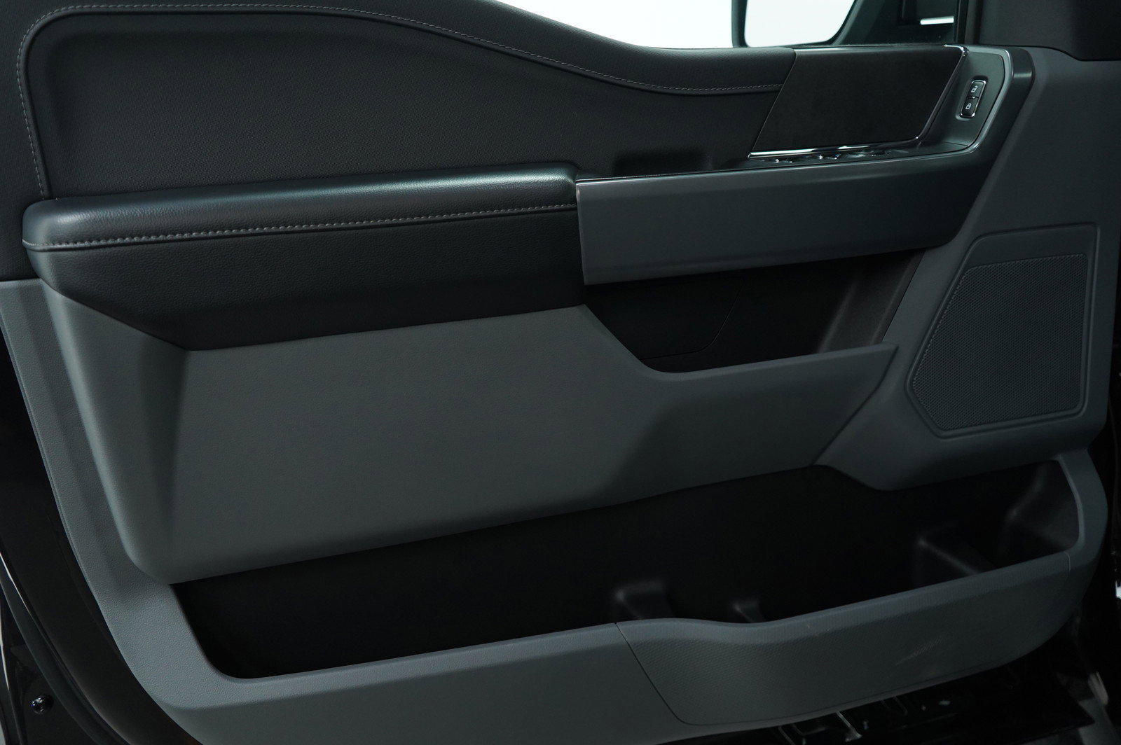 2024 Ford F-150 XLT photo 15