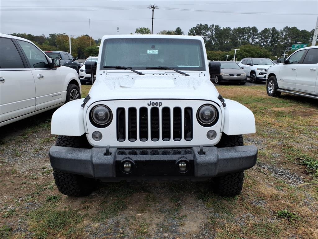 2015 Jeep Wrangler Unlimited Altitude photo 2