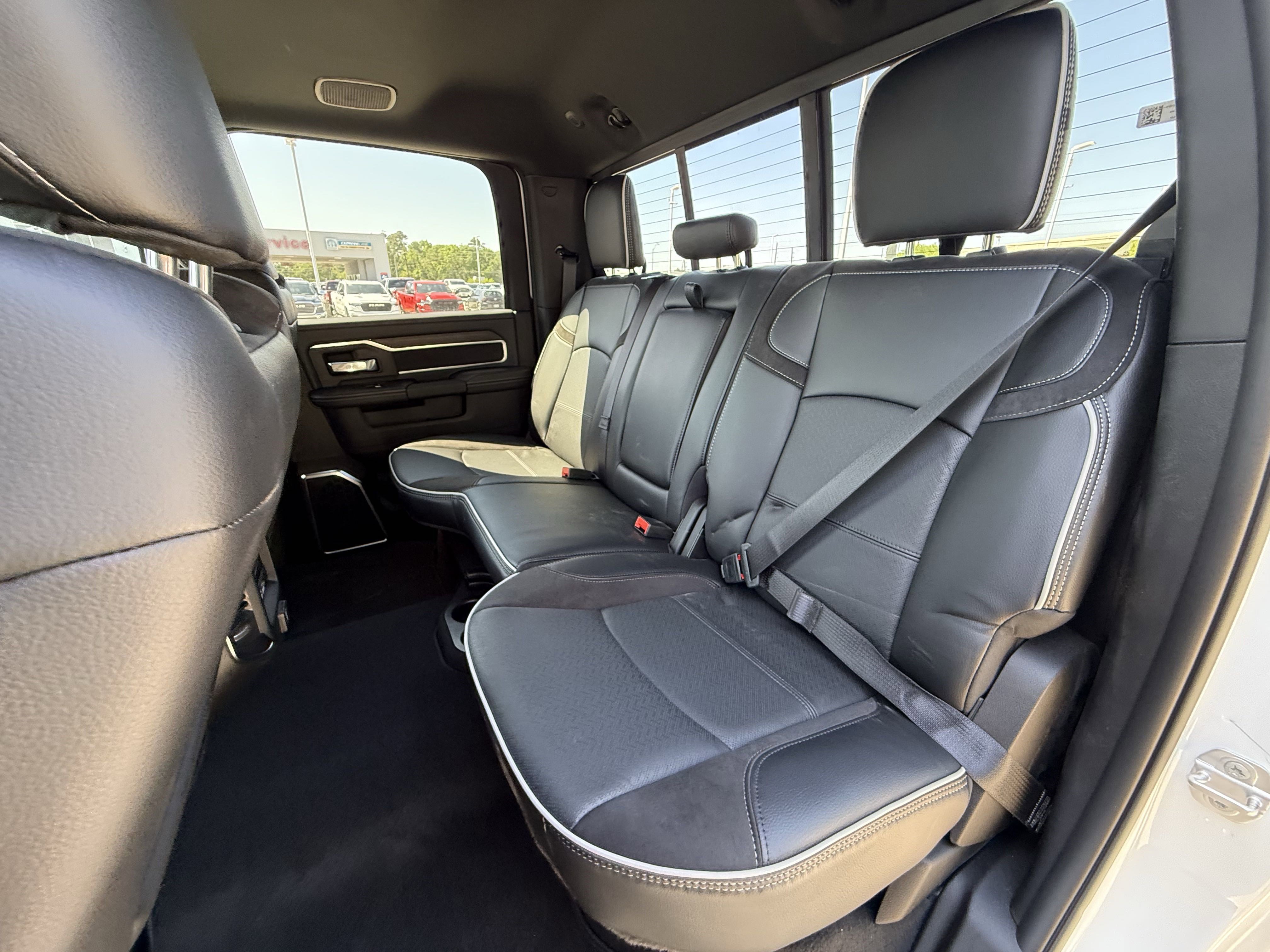 2025 Ram 2500 Laramie photo 9