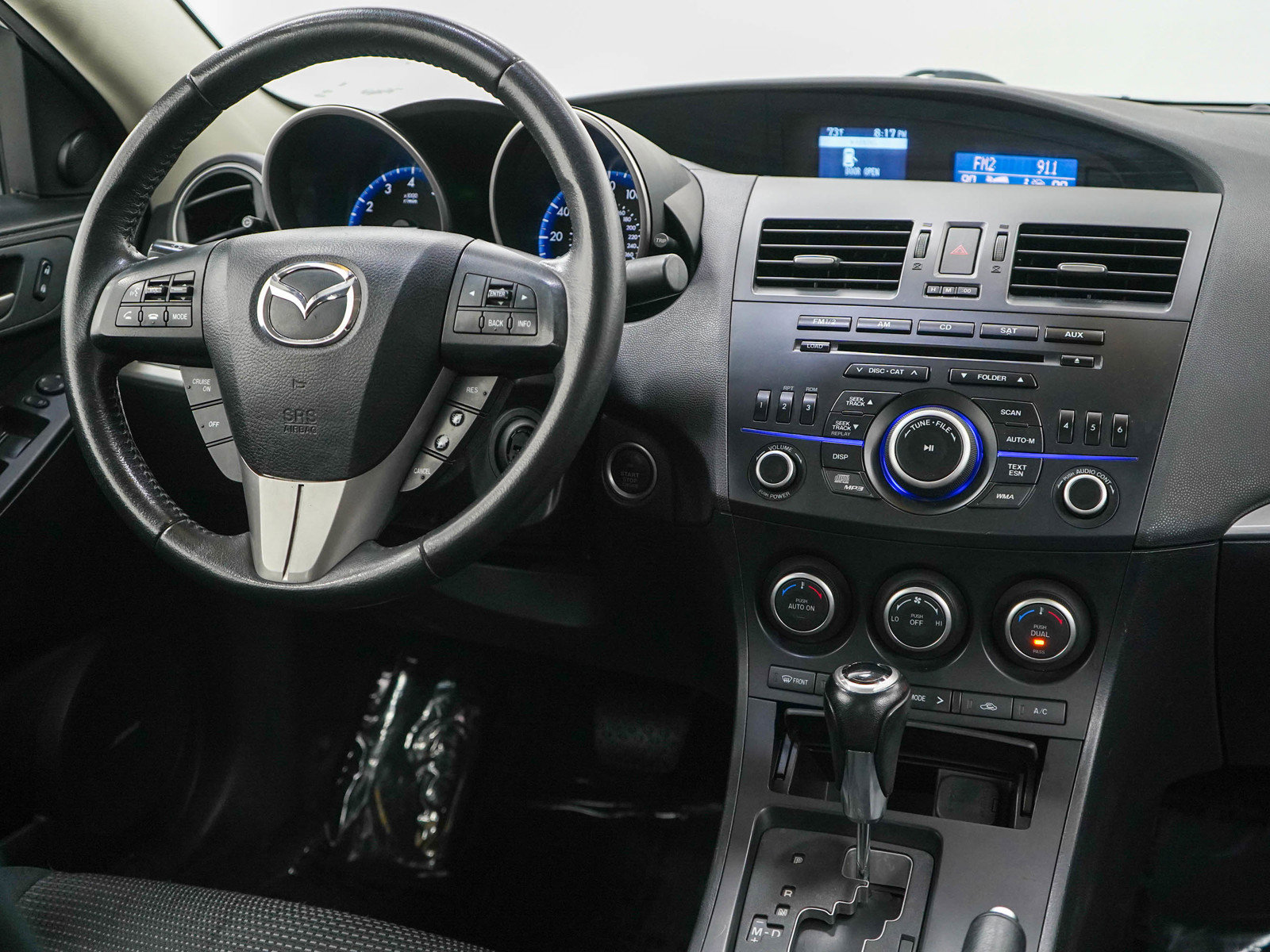 2013 Mazda Mazda3 Touring photo 12