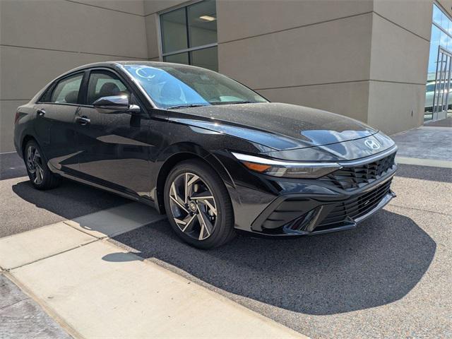 2025 Hyundai Elantra SEL Sport photo 4