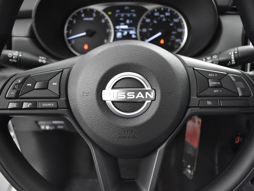 2025 Nissan Versa 1.6 S photo 28
