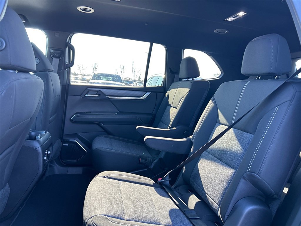 2026 GMC ACADIA - Image 33