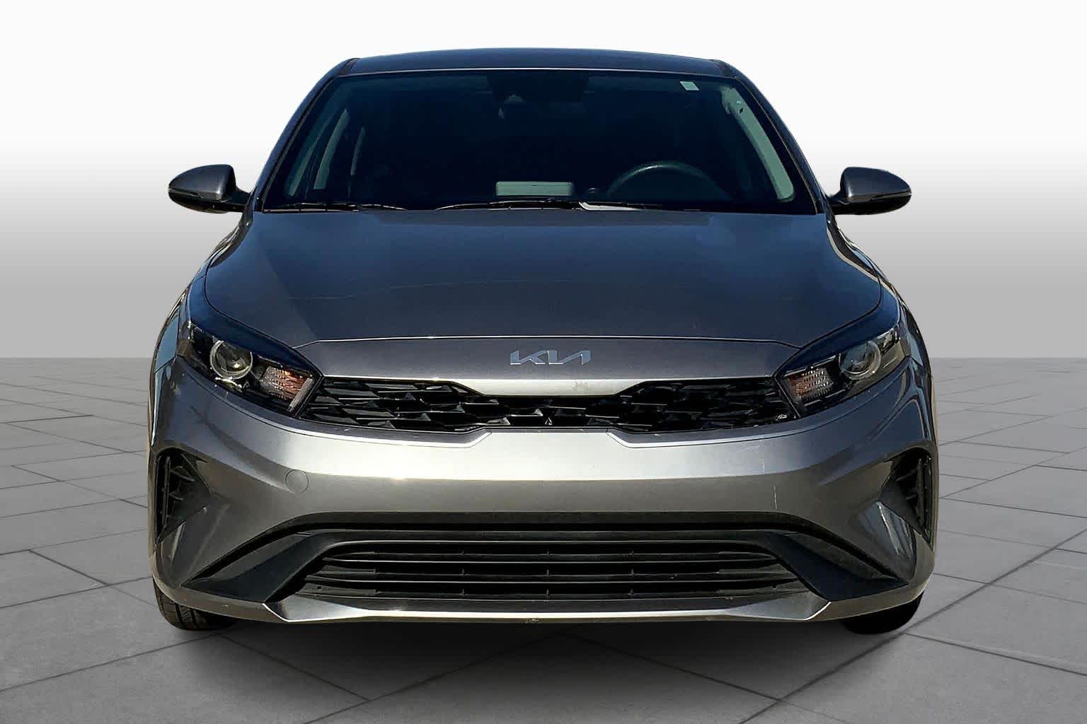 2023 Kia Forte LXS photo 3