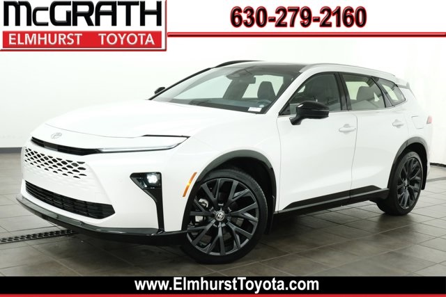 2025 Toyota Crown Signia Limited's photo