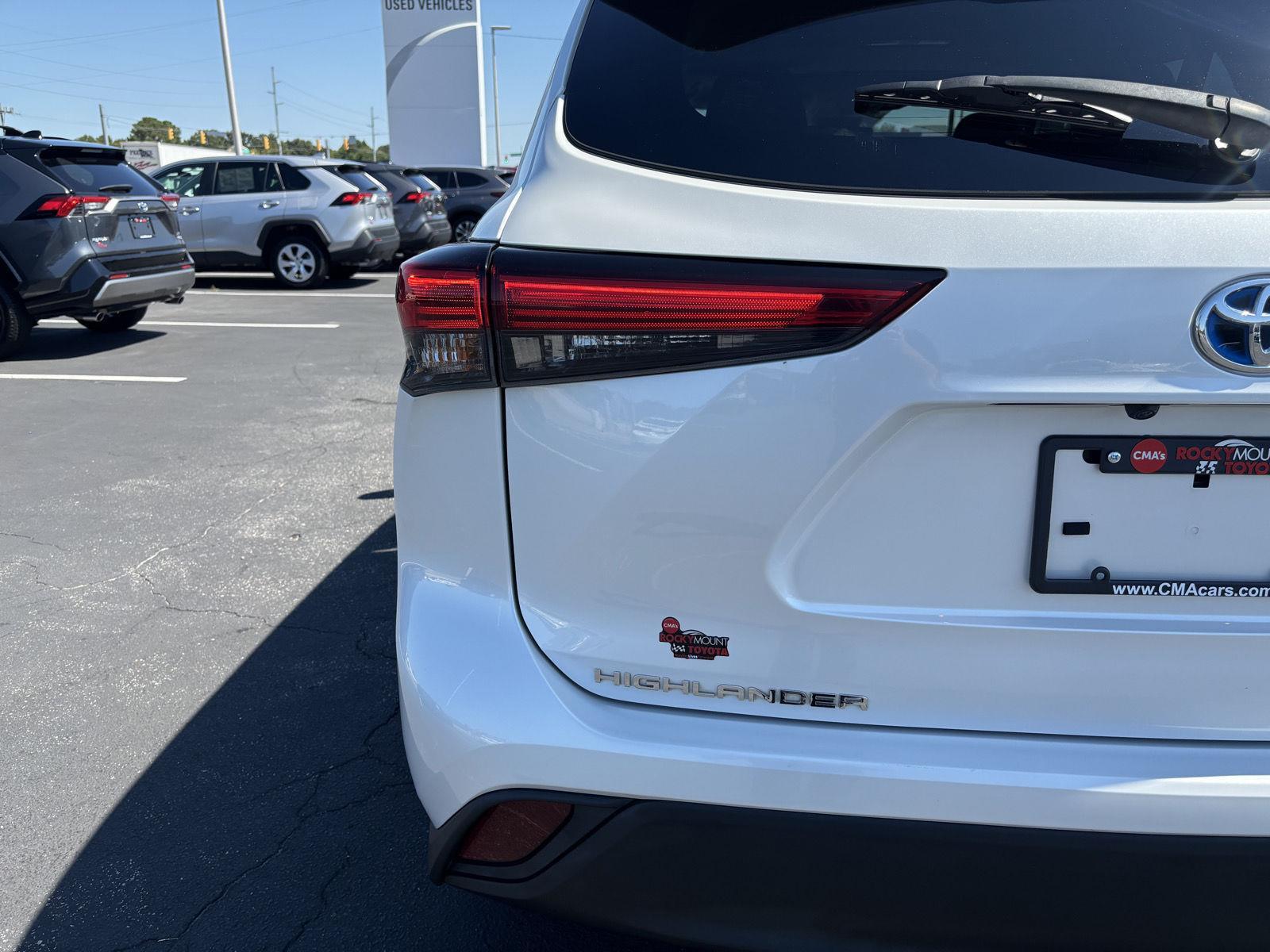 2022 Toyota Highlander Hybrid XLE photo 37
