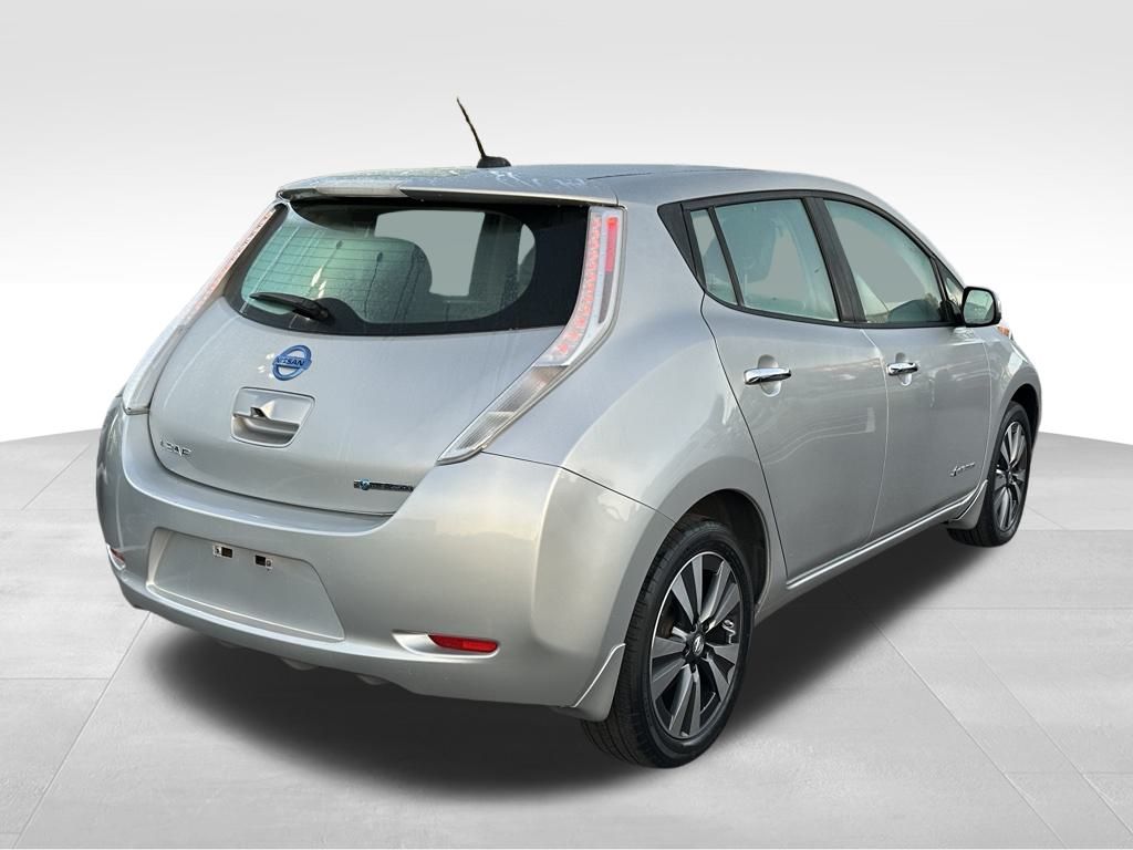 2015 Nissan Leaf SL photo 4