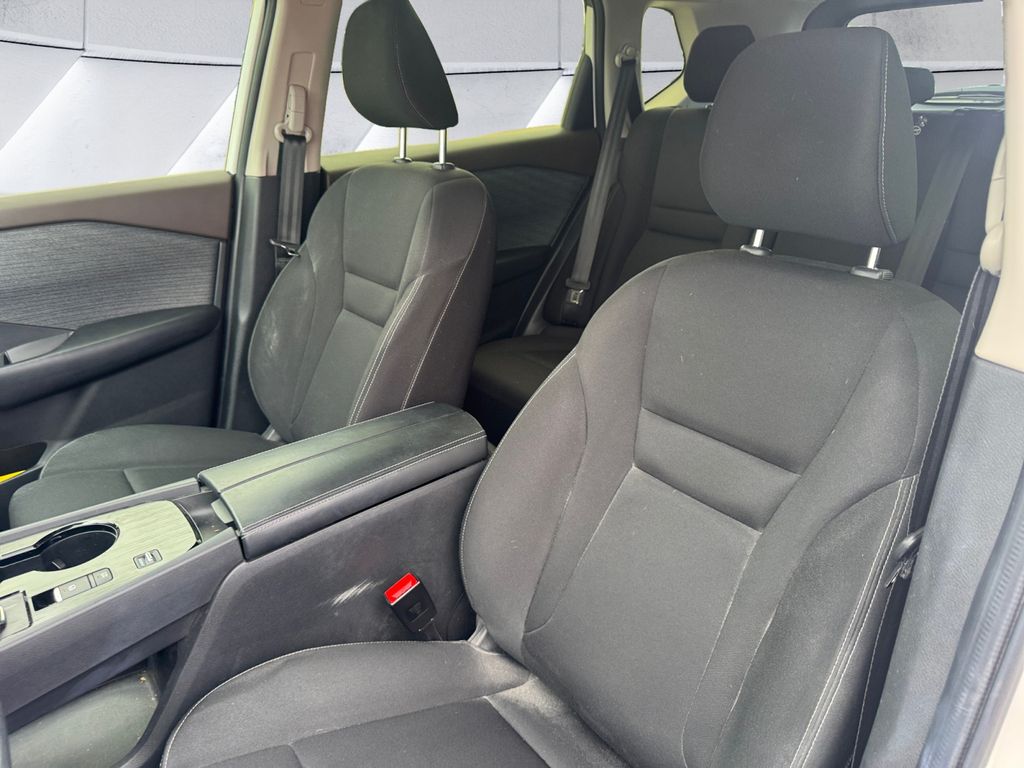 2023 Nissan Rogue S photo 7