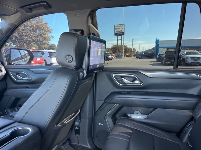 2021 Chevrolet Tahoe RST photo 14