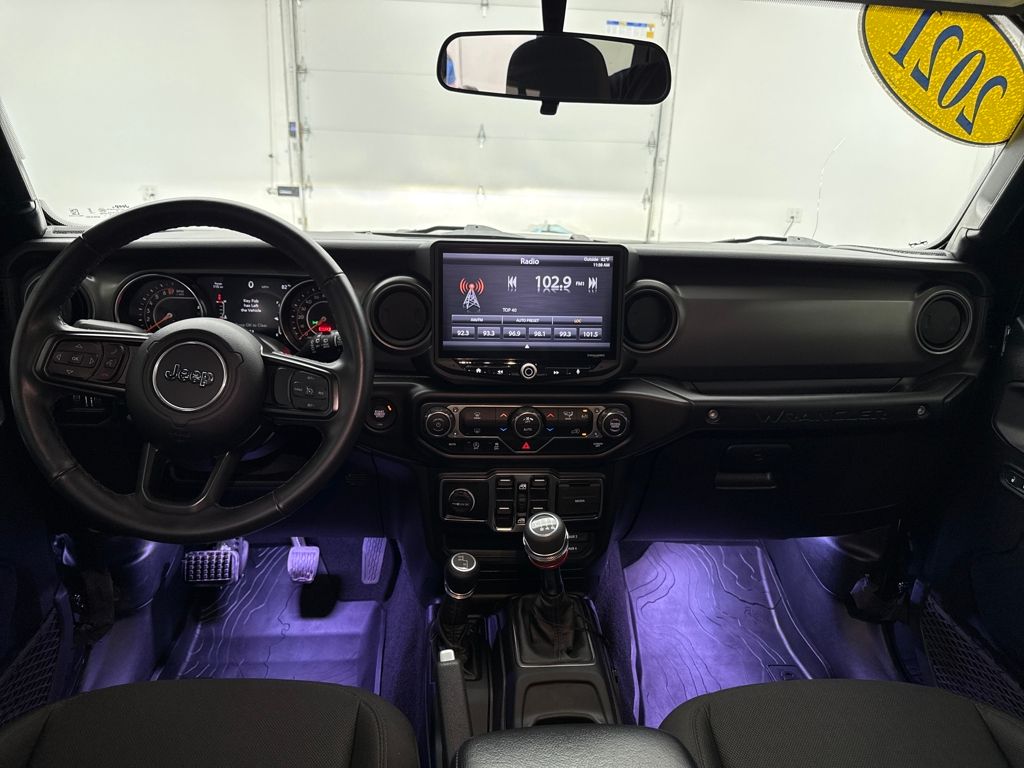 2021 Jeep Wrangler Unlimited Willys photo 12