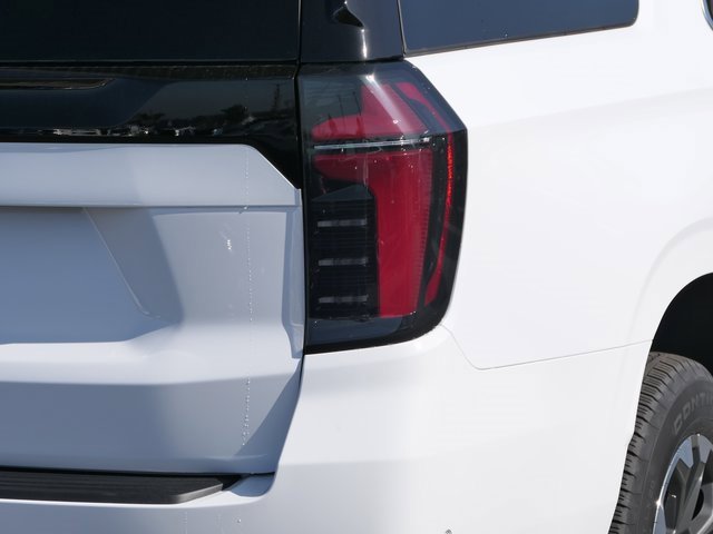 2026 Chevrolet Suburban LS photo 3