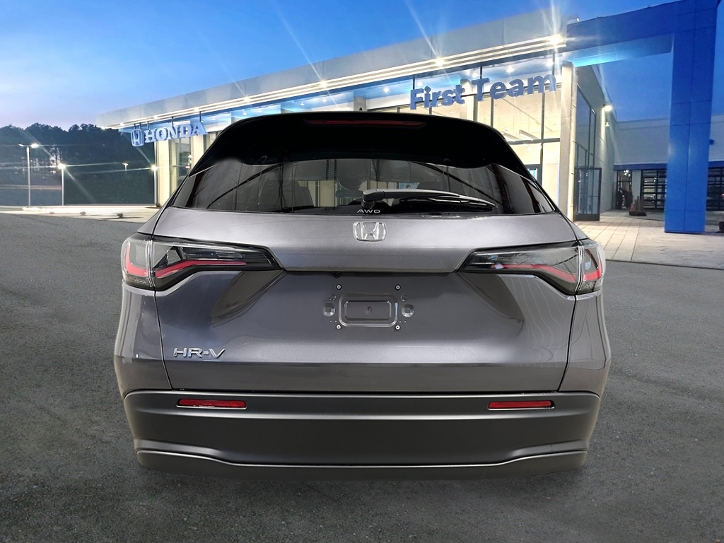 2026 Honda HR-V LX photo 3
