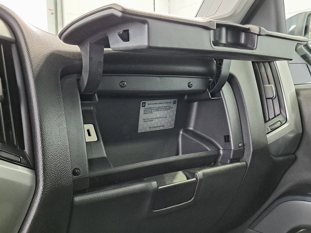 2018 Chevrolet Silverado 1500 LT photo 22