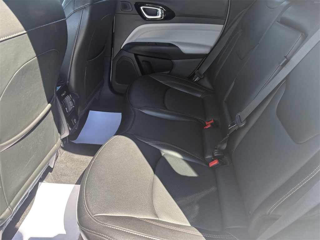 2022 Jeep Compass Limited photo 28