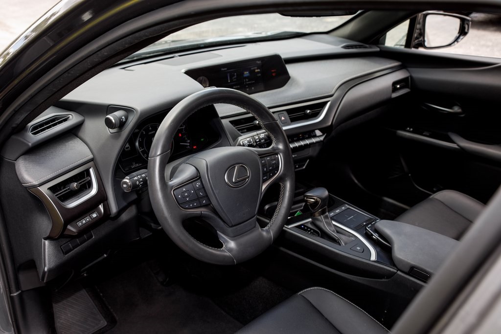2019 Lexus UX 200 photo 22