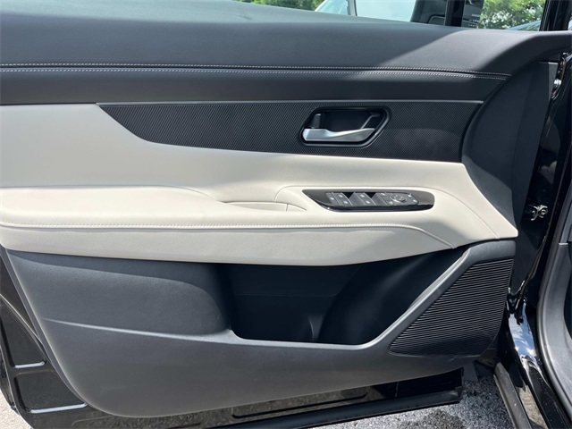 2025 Nissan Murano SV photo 18