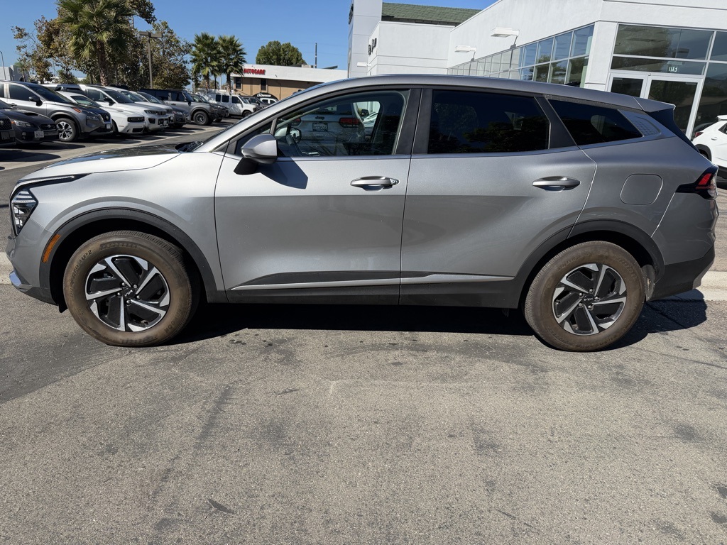2024 Kia Sportage Hybrid LX photo 3