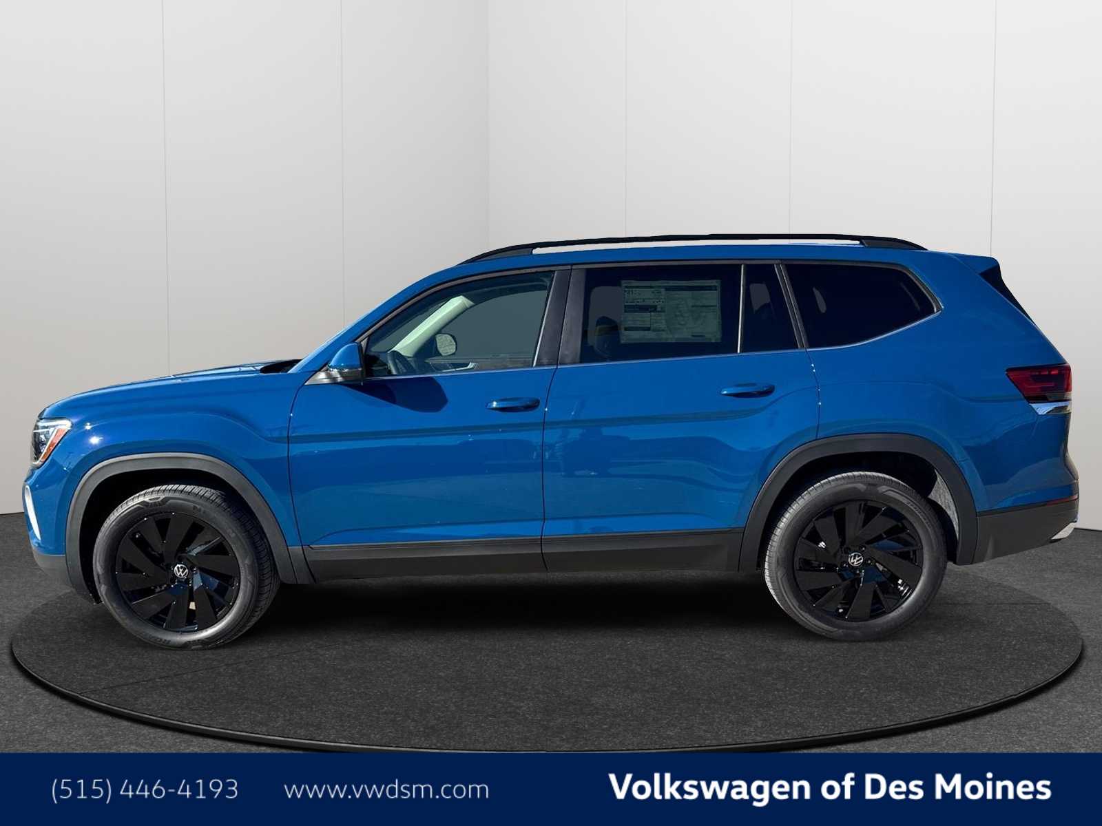 2025 Volkswagen Atlas SE Technology photo 3