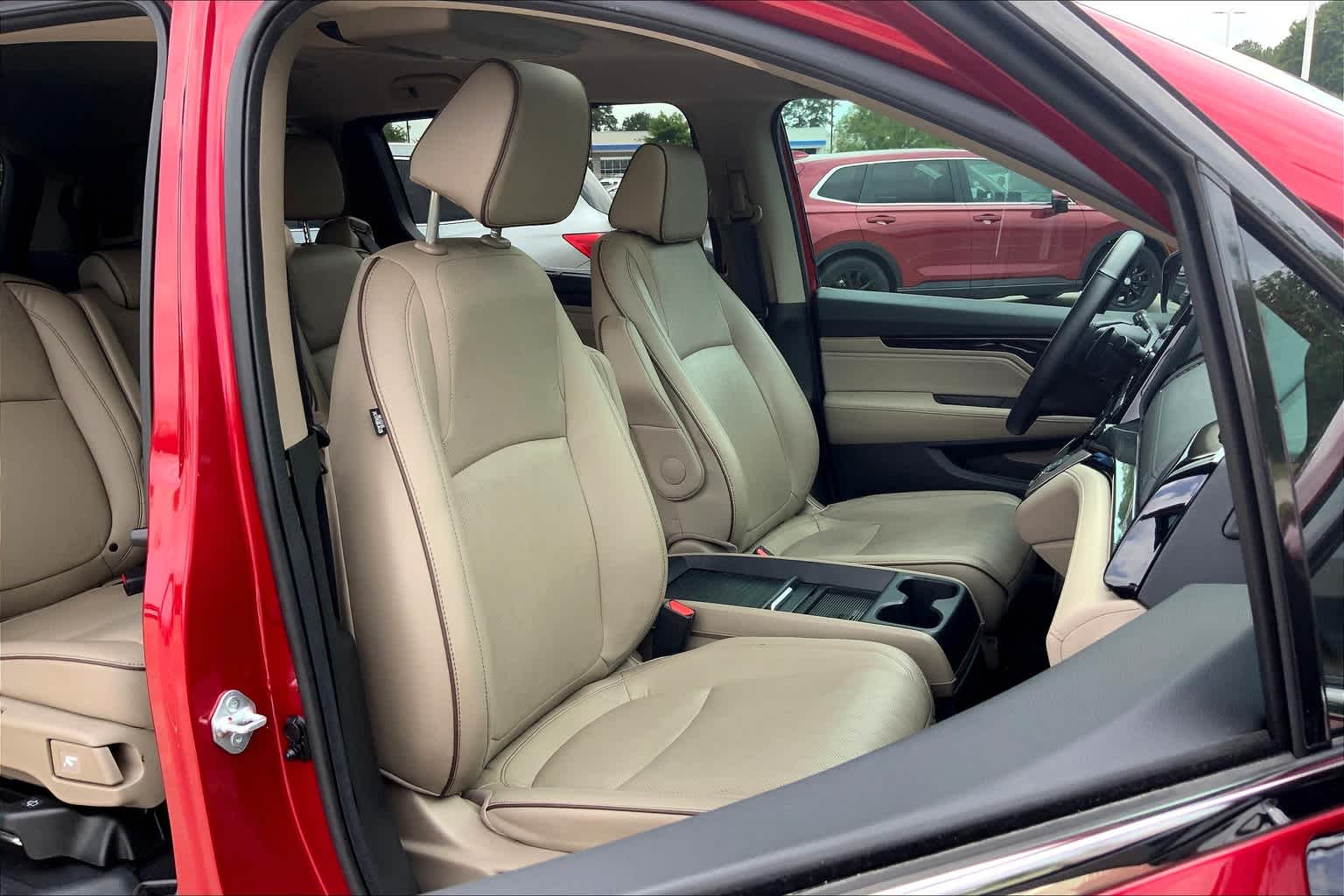 2022 Honda Odyssey Elite photo 8