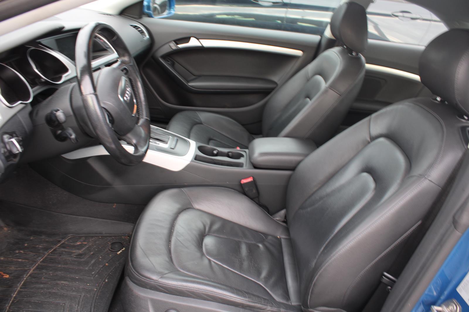 2010 Audi A5 Quattro Premium Plus photo 7