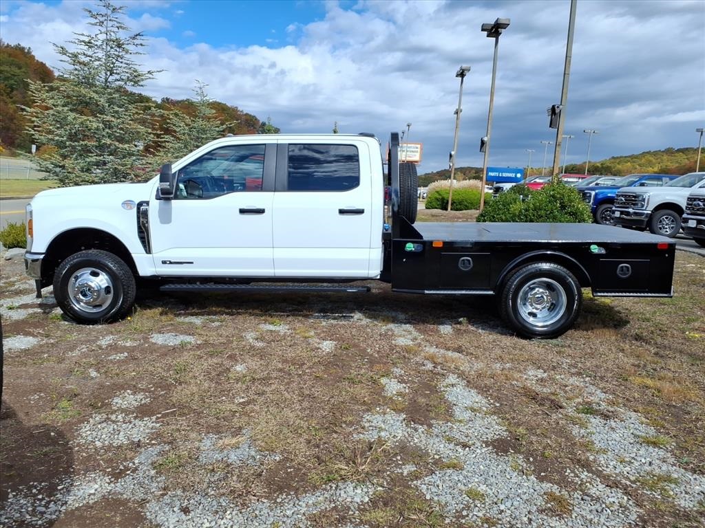 2026 Ford F-350 XL photo 2