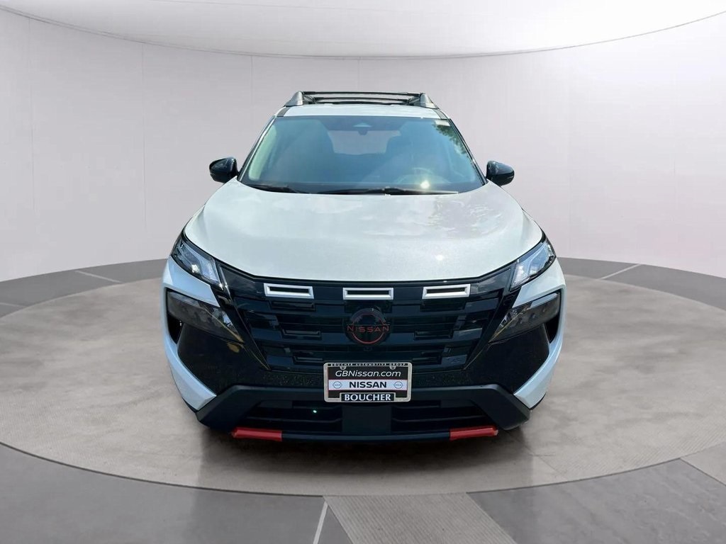 2026 Nissan Rogue SV photo 2