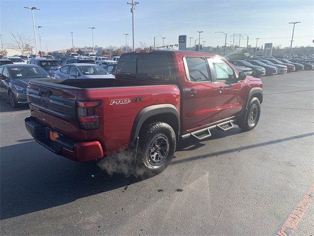 2025 Nissan Frontier PRO-4X photo 5