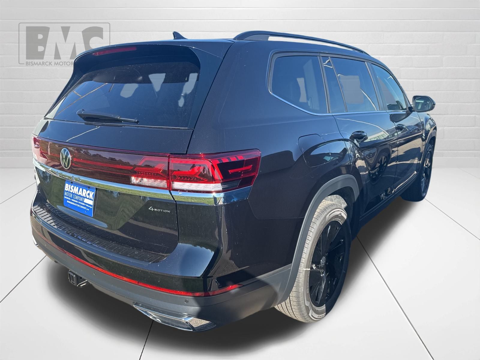 2026 Volkswagen Atlas SE Technology photo 3
