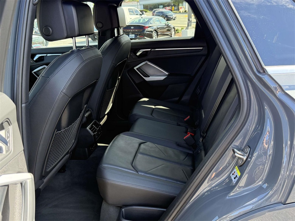 2020 Audi Q3 Premium Plus photo 14