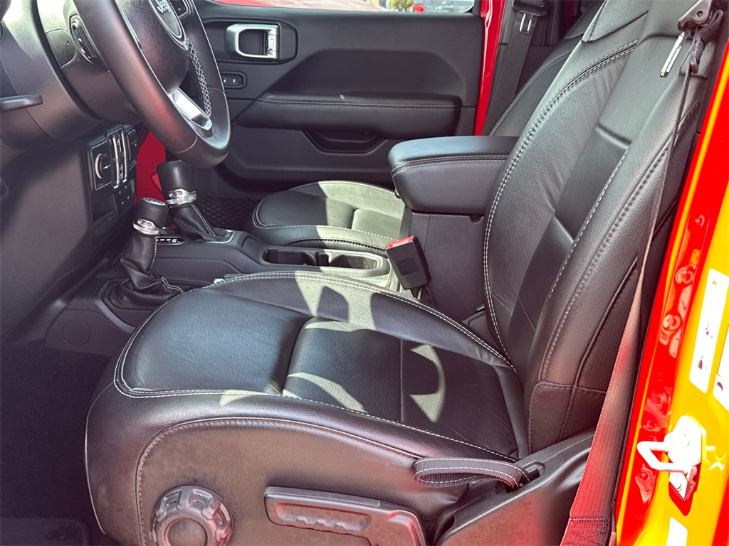 2018 Jeep Wrangler Unlimited Sahara photo 4