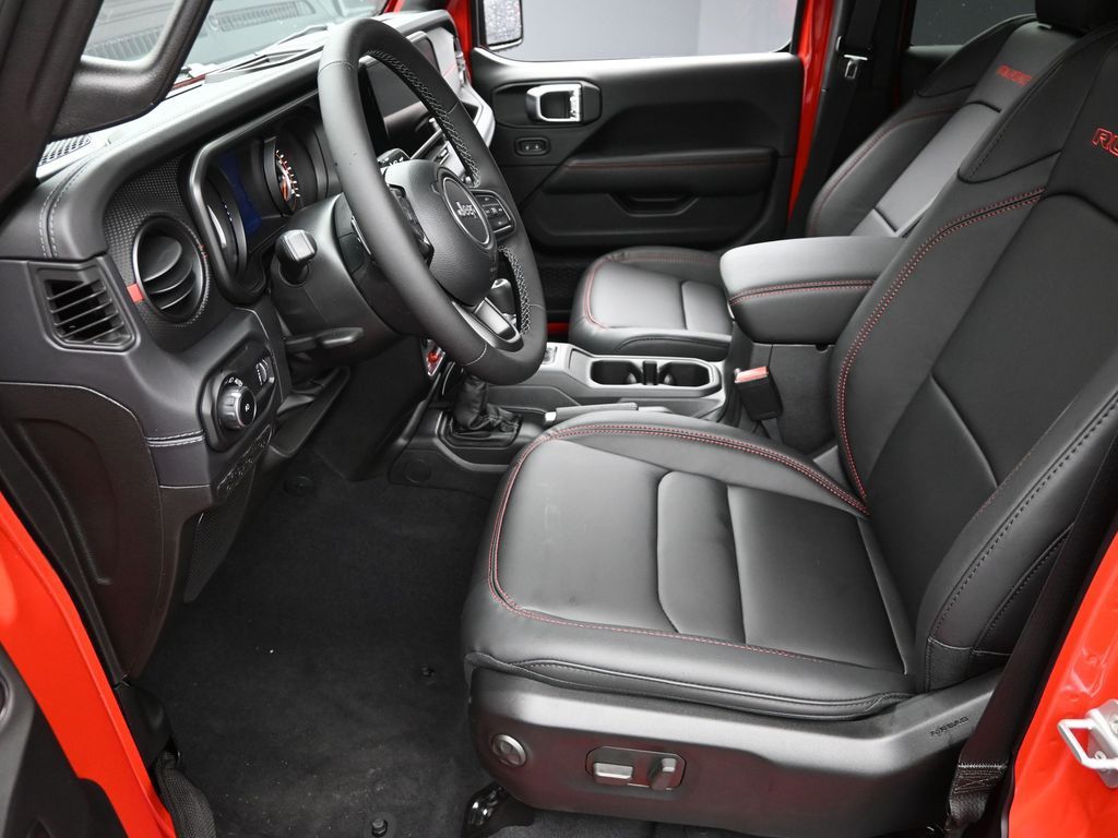 2025 Jeep Wrangler Rubicon photo 10