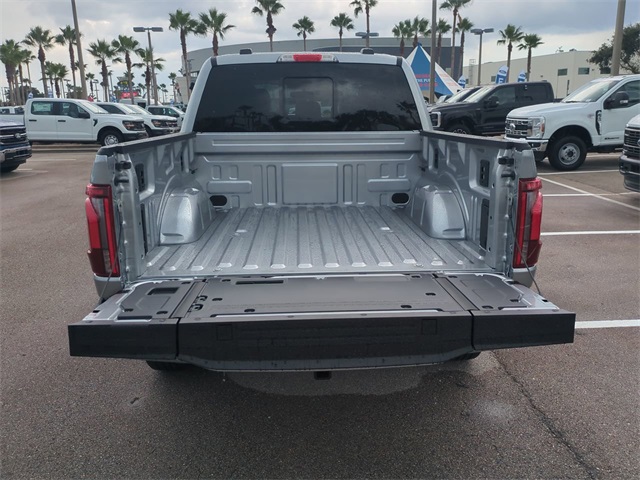 2025 Ford F-150 Lariat photo 13